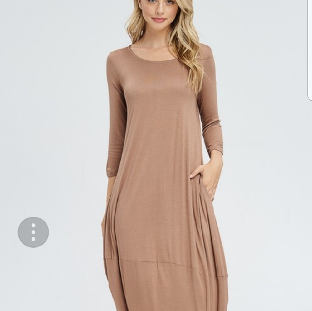 Dress - Picture 3 of 3
